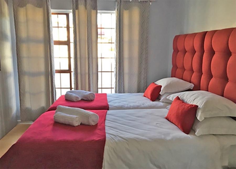 To Let 2 Bedroom Property for Rent in Panorama Western Cape